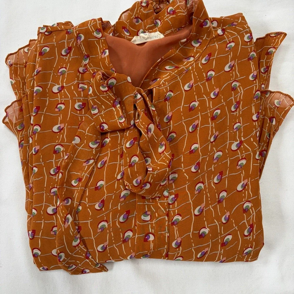 Blushing Heart Ruffle High neck Tied Blouse Size Large Rust Color - Picture 9 of 9